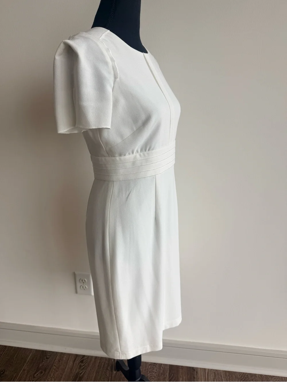 Adrianna Papell White Short-Sleeve Midi Sheath Dress